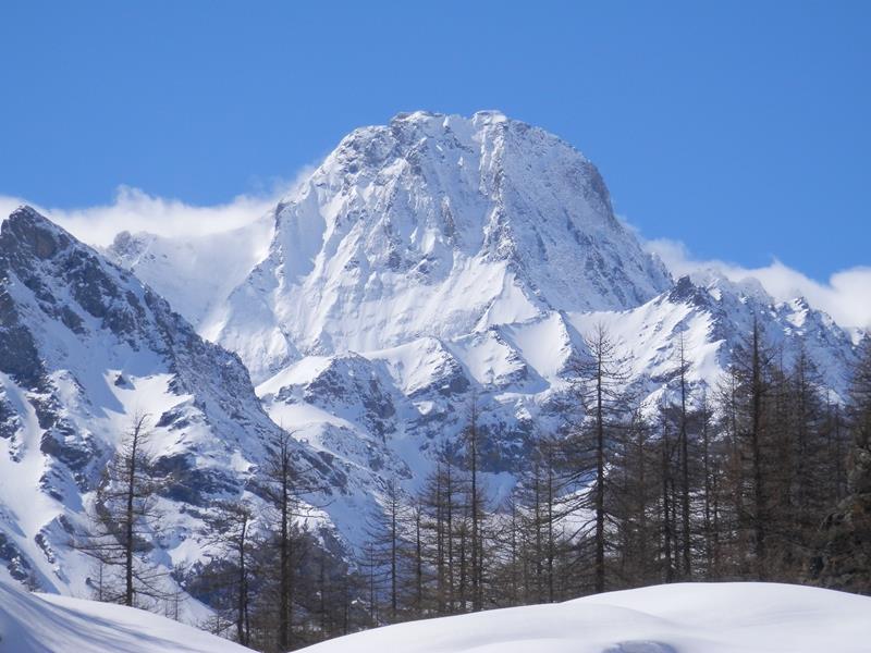 http://www.soledarte.it/images/lanzo/montagna/P3310178.jpg