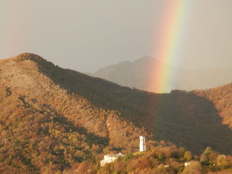 http://www.soledarte.it/images/lanzo/prati_colline/prati_colline_03.jpg